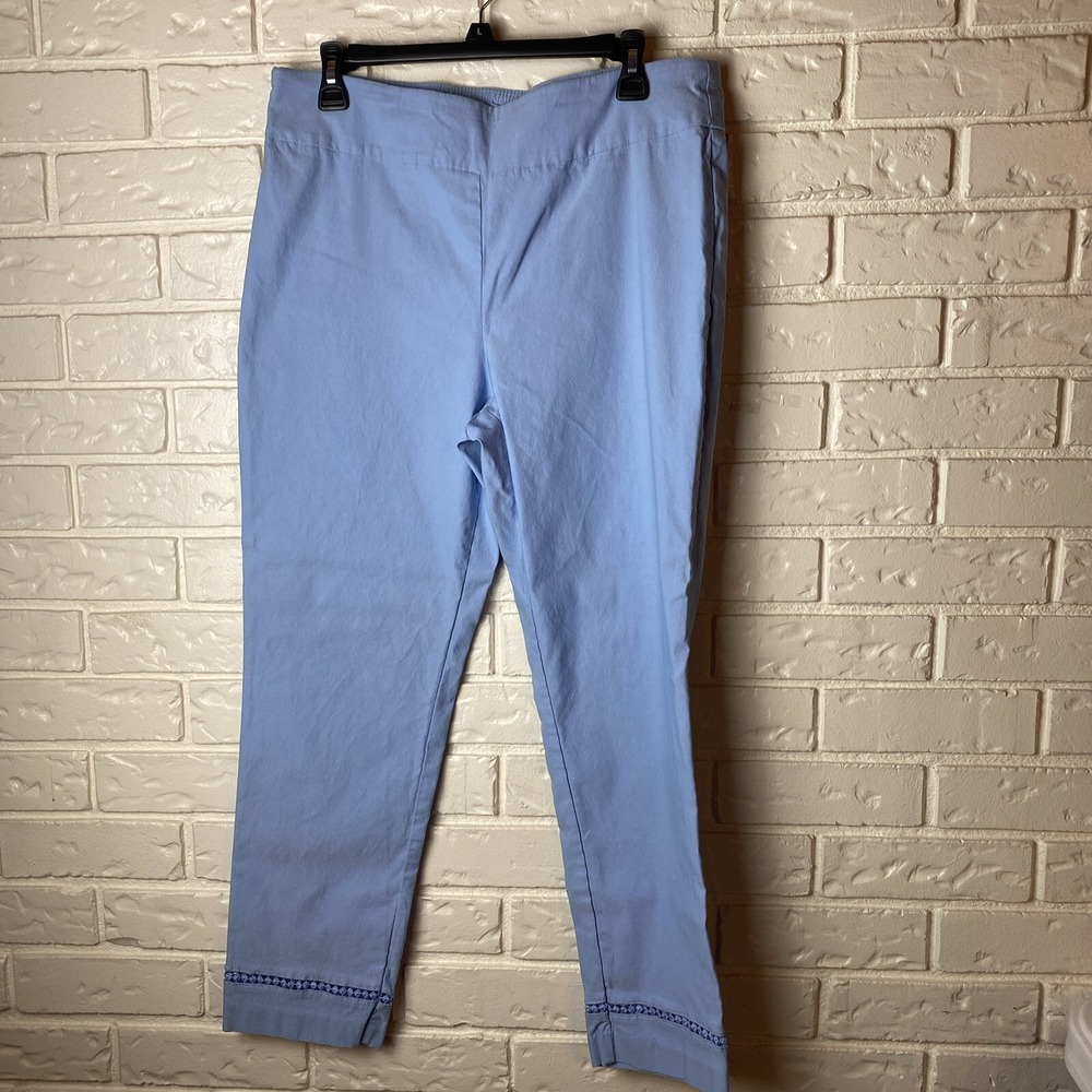 Crown & Ivy Women's Dress Pants‎ Size 14 Lt Blue Embroidered Ankle